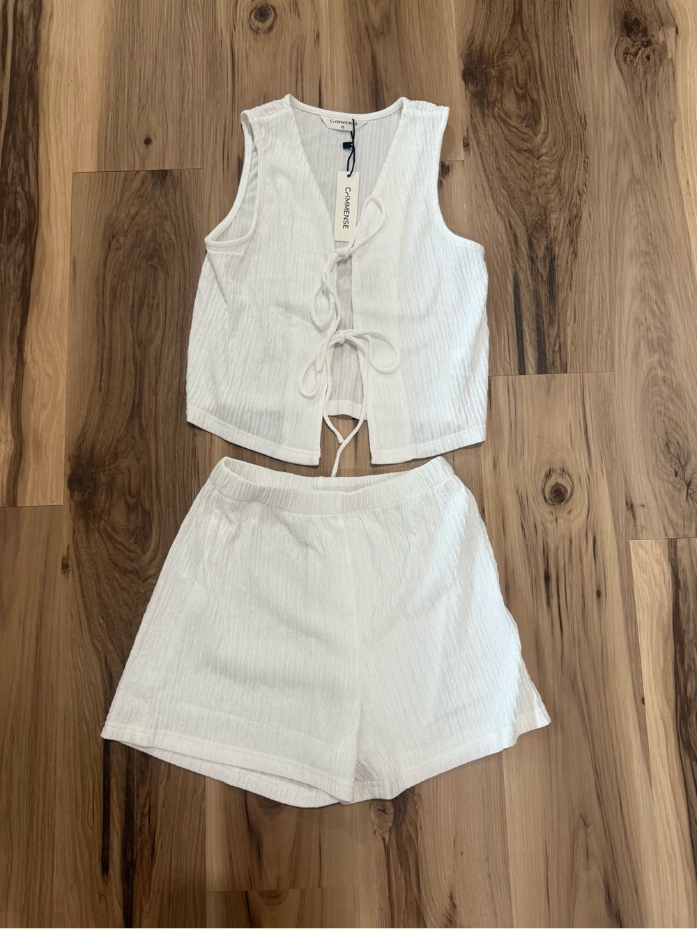 Commense White Textured Tie-Front Vest & Shorts Set